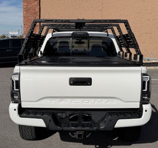 2016 Toyota Tacoma TRD OFF-ROAD V6 6AT 4WD photo 8