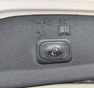 2014 Ford Escape Titanium 4WD photo 11