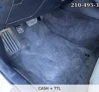 2013 Toyota Avalon Hybrid Limited photo 18