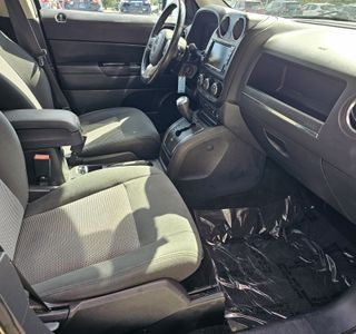 2016 Jeep Patriot Latitude 4WD photo 9