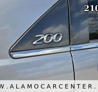 2013 Chrysler 200 Limited photo 12