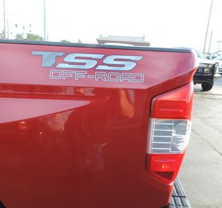2019 Toyota Tundra CrewMax SR5 4WD photo 23