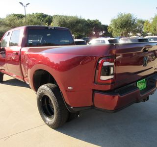 2024 RAM 3500 Big Horn Crew Cab LWB 4WD DRW photo 6