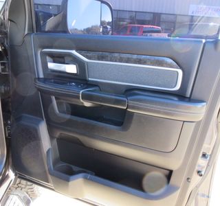 2019 RAM 2500 Tradesman Crew Cab SWB 4WD photo 32