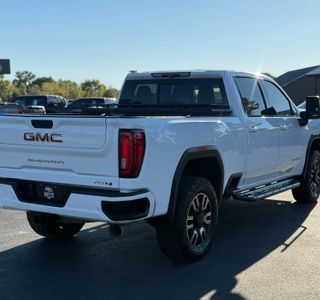 2020 GMC Sierra 2500HD AT4 Crew Cab 4WD photo 5