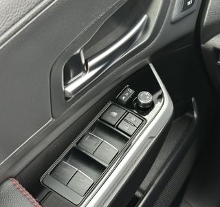 2025 Toyota Sienna XSE 7-Passenger AWD photo 46