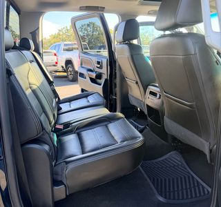 2018 GMC Sierra 3500HD Denali Crew Cab 4WD photo 16