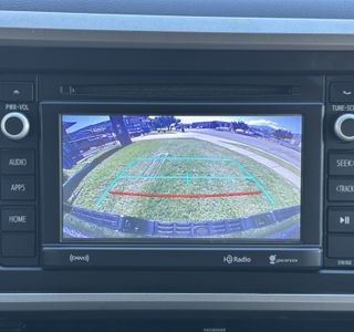 2017 Toyota Tacoma SR5 4WD photo 30