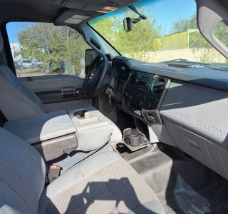 2016 Ford F-250 SD XLT Crew Cab Long Bed 4WD photo 6