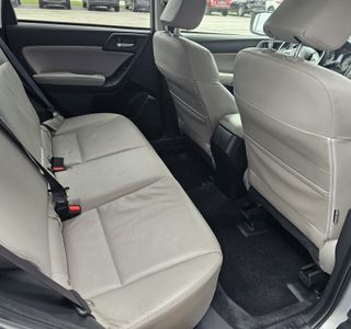 2014 Subaru Forester 2.5i Limited photo 10