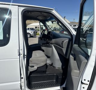 2008 Ford Econoline E350 Super Duty Extended photo 15