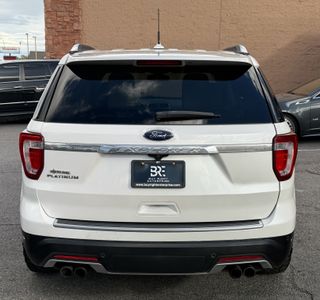 2018 Ford Explorer Platinum AWD photo 8