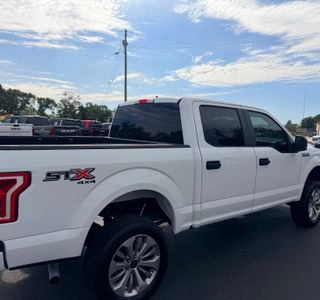 2017 Ford F-150 photo 7