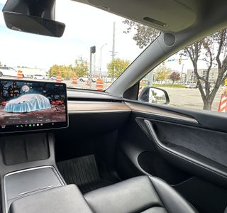 2025 Tesla Model Y Long Range AWD photo 30