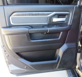 2019 RAM 2500 Tradesman Crew Cab SWB 4WD photo 28