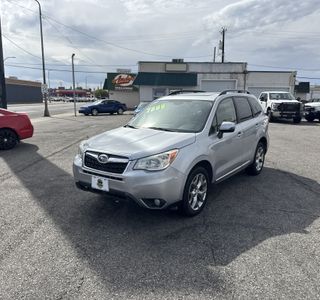 2015 Subaru Forester 2.5i Touring photo 2