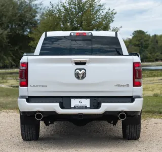 2019 RAM 1500 Limited Crew Cab SWB 4WD photo 10