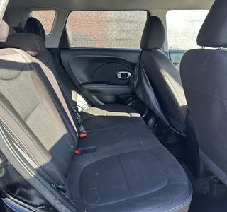 2016 Kia Soul Convenience Package photo 16