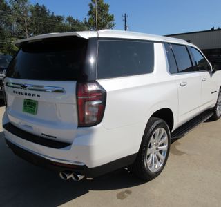 2022 Chevrolet Suburban Premier 4WD photo 11