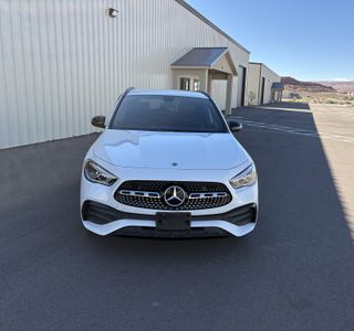 2022 Mercedes-Benz GLA-Class GLA250 photo 3