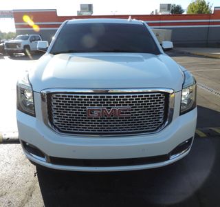 2016 GMC Yukon Denali 4WD photo 4