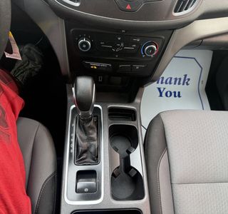 2019 Ford Escape FWD photo 14