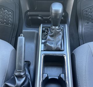 2017 Toyota Tacoma SR5 4WD photo 31