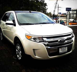 2010 Ford Edge photo 1