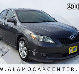 2009 Toyota Camry SE photo 7