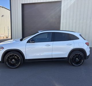 2022 Mercedes-Benz GLA-Class GLA250 photo 4