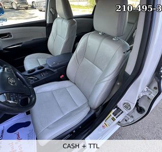 2013 Toyota Avalon Hybrid Limited photo 14