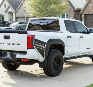2024 Toyota Tacoma TRD Sport Double Cab 4WD photo 4