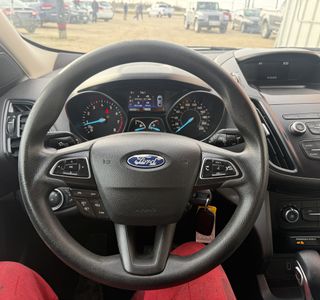 2019 Ford Escape FWD photo 12