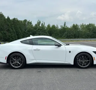 2025 Ford Mustang Dark Horse photo 6