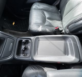 2002 Chevrolet Avalanche 2500 4WD photo 19