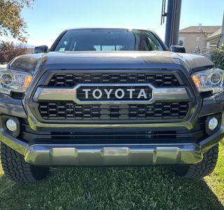 2017 Toyota Tacoma SR5 4WD photo 13
