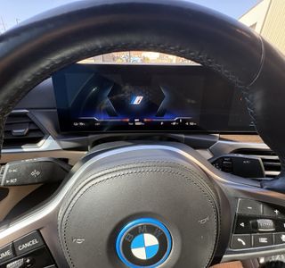 2023 BMW i4 eDrive40 photo 11