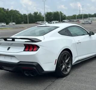 2025 Ford Mustang Dark Horse photo 5