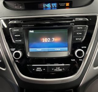 2016 Hyundai Elantra SE 6AT photo 15