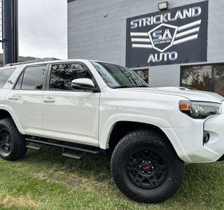 2023 Toyota 4Runner TRD Off-road Premium 4WD photo 1
