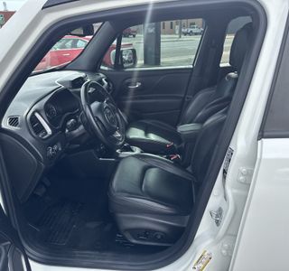 2019 Jeep Renegade Latitude 4WD photo 10