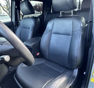 2023 Toyota Tacoma TRD Off Road Premium V6 4WD photo 17