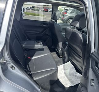 2015 Subaru Forester 2.5i Touring photo 14