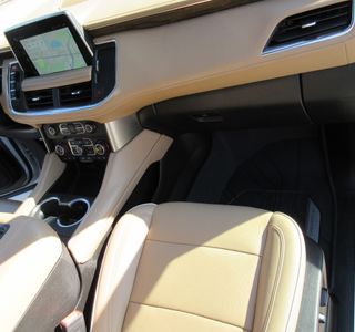 2022 Chevrolet Suburban Premier 4WD photo 38