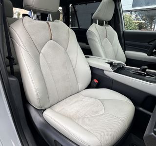 2026 Toyota Grand Highlander Hybrid MAX Platinum AWD photo 24
