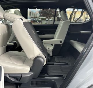 2026 Toyota Grand Highlander Hybrid MAX Platinum AWD photo 20
