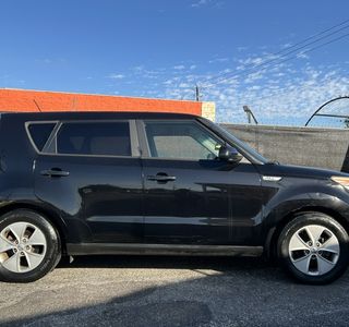 2016 Kia Soul Convenience Package photo 9
