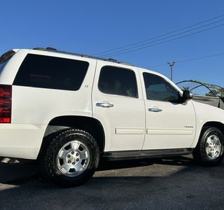 2014 Chevrolet Tahoe LT 2WD photo 8