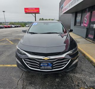 2023 Chevrolet Malibu 1LT photo 3