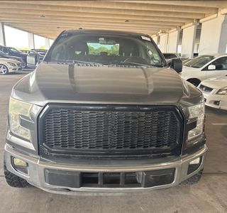 2015 Ford F-150 XLT SuperCrew 5.5-ft. Bed 2WD photo 2